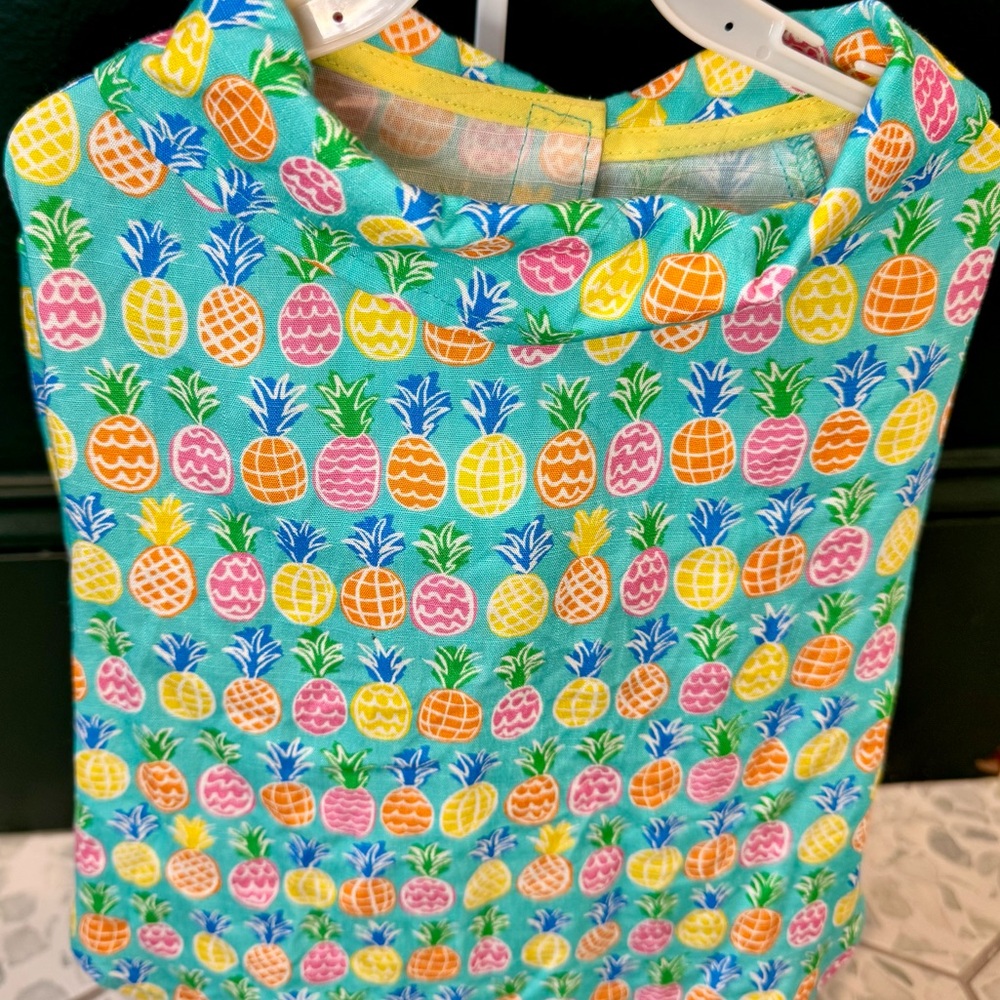 NWOT✨ Cynthia Rowley Multi Pineapple Hawaiian Style Pet Shirt, Medium *3/$15* - Picture 3 of 11